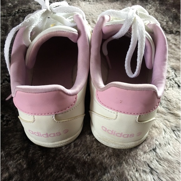 Rare Adidas Neo Corneo court shoe! - Picture 5 of 6